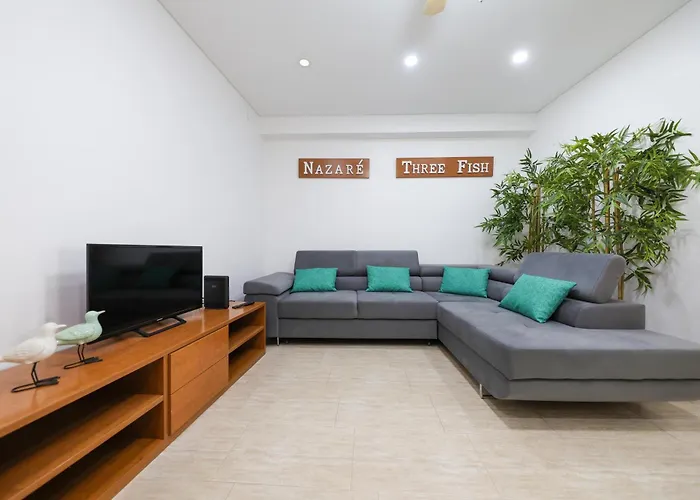 Three Fish * Назаре